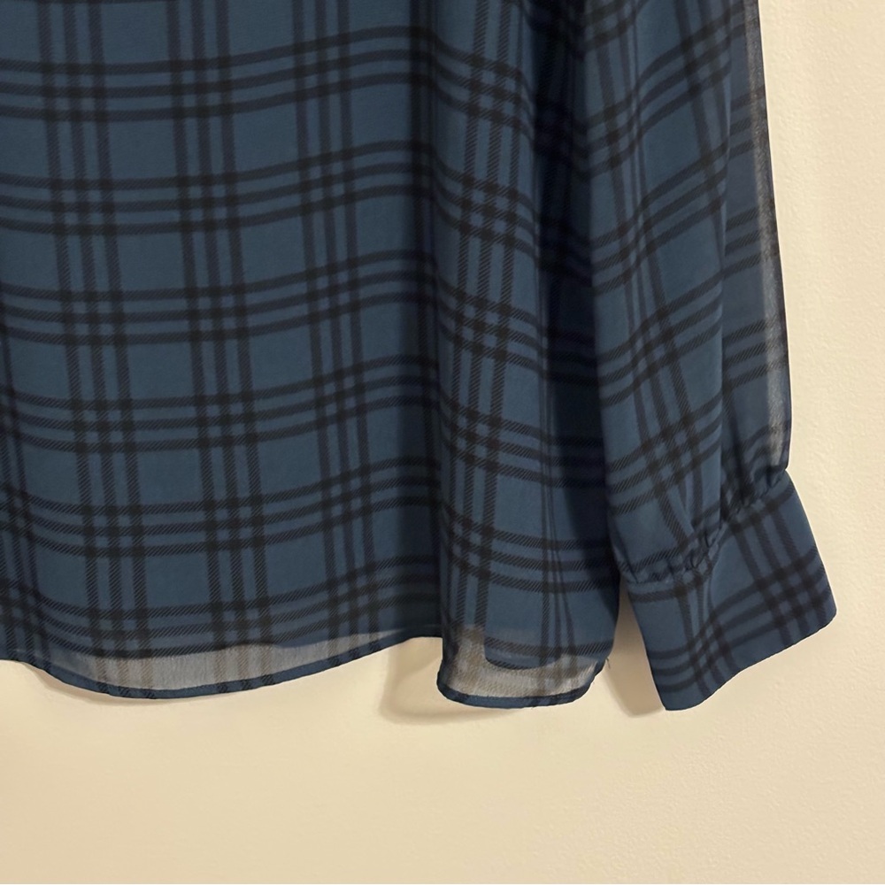 Ann Taylor Navy and Black Plaid Blouse - Picture 4 of 13